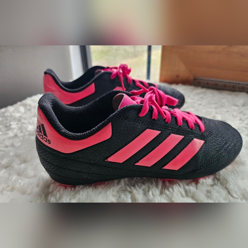 adidas Youth Goletto VI Firm Ground Soccer Cleats, Black, Shock Pink, Size 3.5
